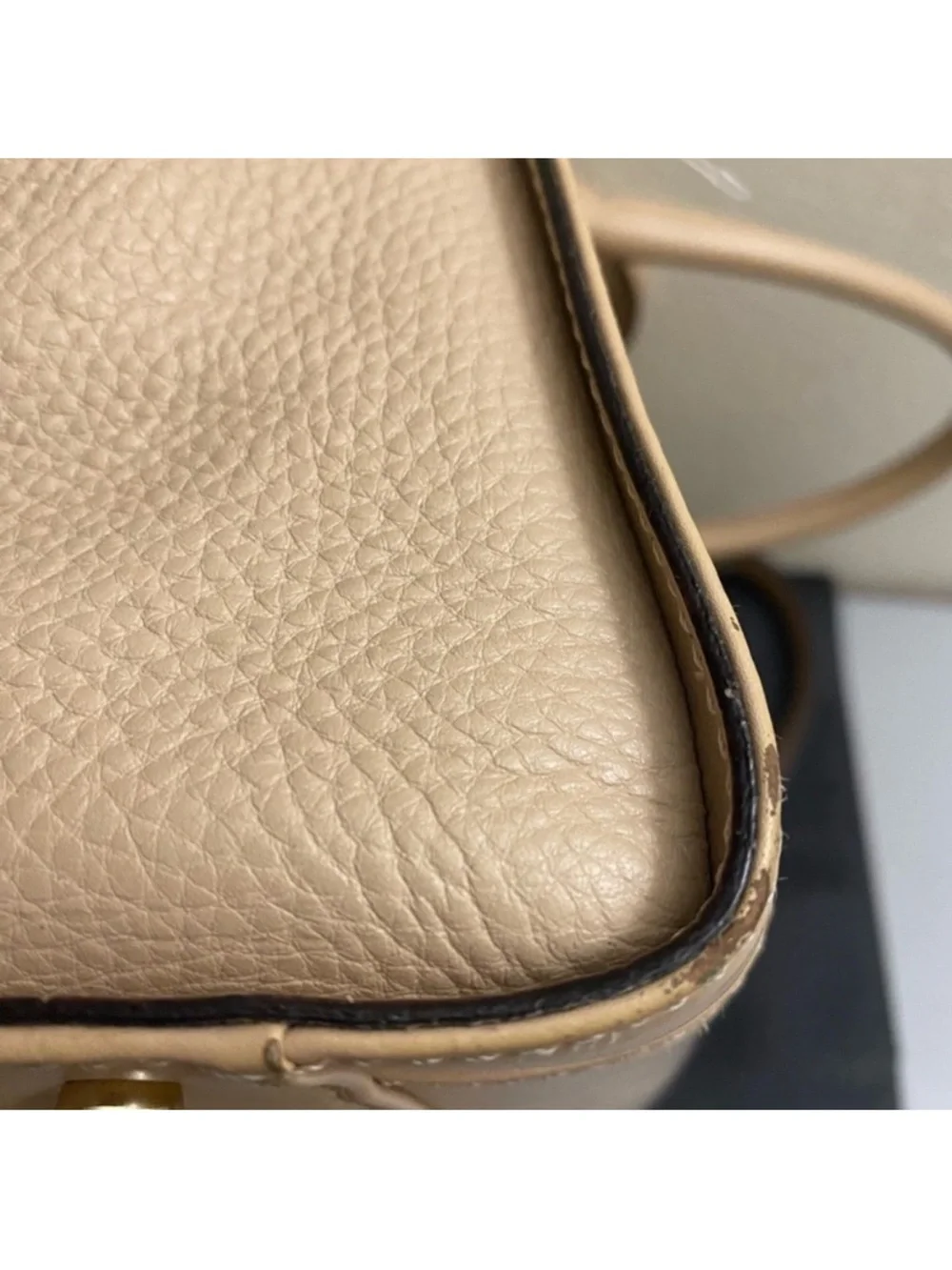Kate Spade Elegant Beige Handbag genuine soft leather for every day. Like new.